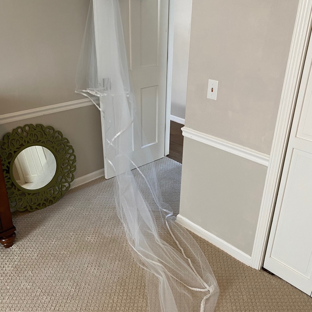 Pnina Tornai veil- brand new